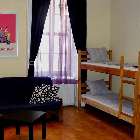 11Th Hour Cinema Hostel Budapest Bilik gambar