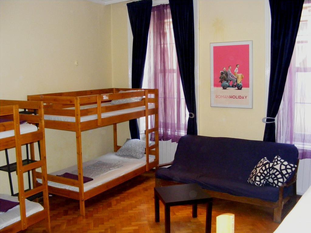 11Th Hour Cinema Hostel Budapest Bilik gambar